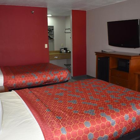 The Heritage Inn, Inc Huntingdon Bagian luar foto
