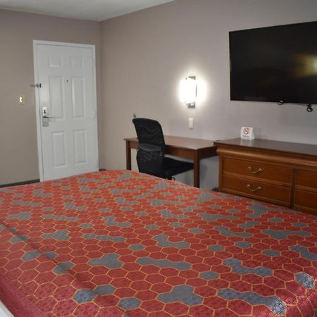 The Heritage Inn, Inc Huntingdon Bagian luar foto